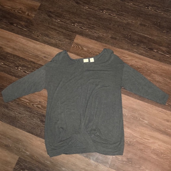 SUPER cute and fun grey/blue blouse - Picture 1 of 4